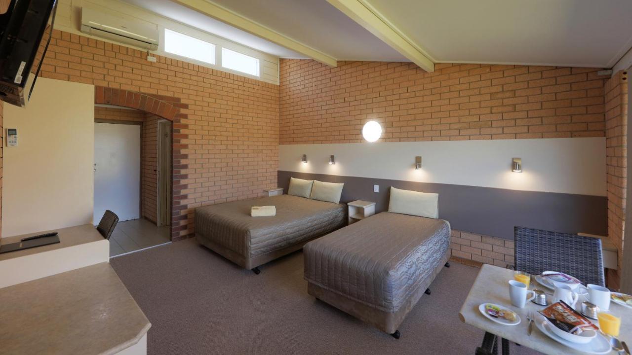 Tenterfield Motor Inn Esterno foto