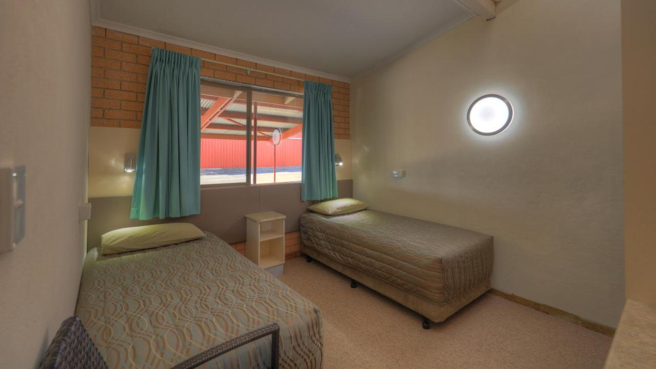 Tenterfield Motor Inn Esterno foto