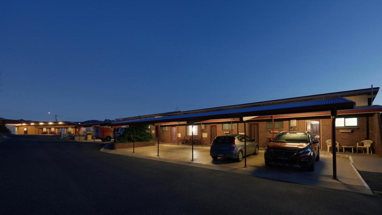 Tenterfield Motor Inn Esterno foto