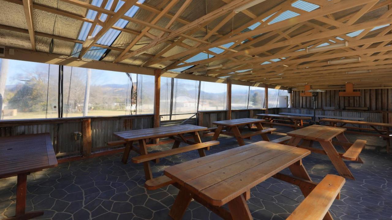 Tenterfield Motor Inn Esterno foto